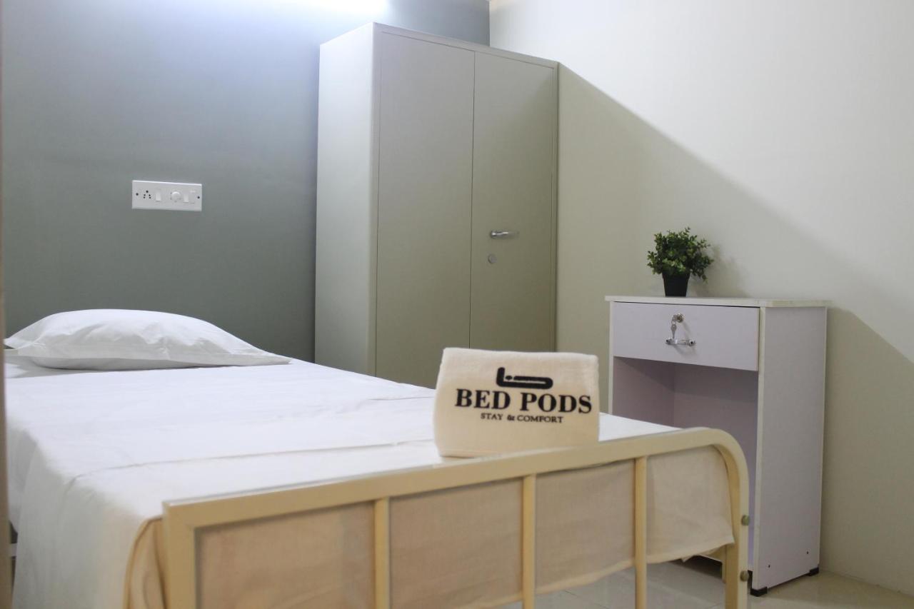 Bed Pods Hostel Thiruvananthapuram Екстериор снимка